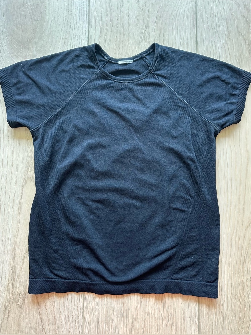Athleta Black Short Sleeve Crewneck Performance Tee
